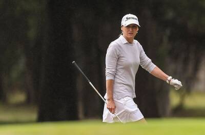 Tandi McCallum grabs early lead at rainy, windy Cape Town Ladies Open - news24.com - South Africa -  Cape Town