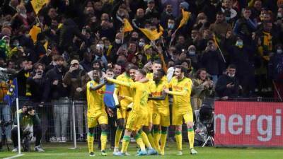 El Nantes reduce la euforia del PSG en un partido loco