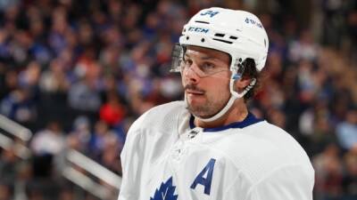 Dialled-in defensively, Matthews provides Leafs with crossbar comedy