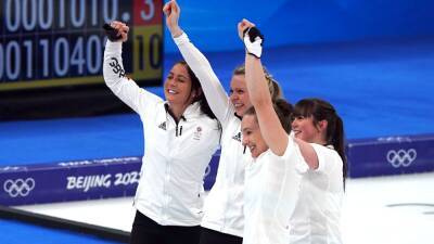 Eve Muirhead pays tribute to her Great Britain gold medal team-mates