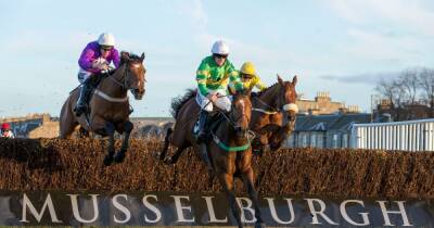 Nicky Henderson - Paul Nicholls - Harry Redknapp - Grosvenor Sport - Garry Owen - Horse racing results LIVE plus tips and best bets for Musselburgh and Newbury - dailyrecord.co.uk - Britain - Ireland - county Gordon