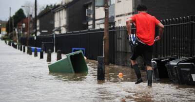 Storm Eunice - What to do when a flood warning is in place - manchestereveningnews.co.uk - Britain - Manchester