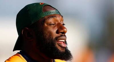 Stephen Curry - WATCH | When 'Beast' Mtawarira met a basketball legend - news24.com