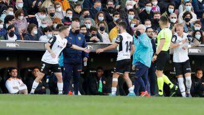 Gayà vuelve a lesionarse y preocupa para la Copa