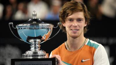 Rublev tops Auger-Aliassime to win Open 13