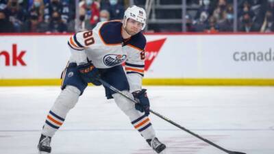 Oilers defenceman Niemelainen fined for cross-checking