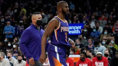 Report - Phoenix Suns star Chris Paul to miss 6-8 weeks with right thumb injury