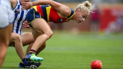 Crows star Phillips cleared of ACL tear