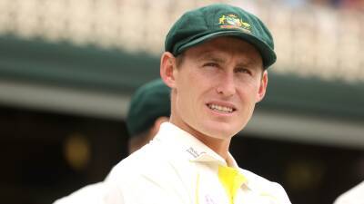 Marnus Labuschagne uses rubber mat and aluminium sheets to prepare for Australian tour of Pakistan - abc.net.au - Australia - Pakistan