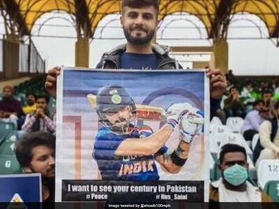 Shoaib Akhtar Shares Photo Of Fan Holding Virat Kohli Poster In Pakistan Super League With A Message On It