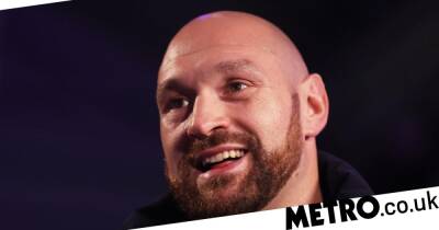 Tyson Fury tells Dillian Whyte to ‘get it signed’ as fight deadline looms - metro.co.uk - Britain - Ukraine - London - Saudi Arabia -  Las Vegas