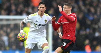 Marcelo Bielsa - Scott Mactominay - Robin Koch - Premier League slammed after Koch allowed to play on despite head injury in Leeds v Man Utd - msn.com - Manchester - Germany