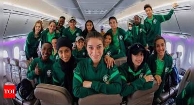 Pele congratulates Saudi Arabia women's team after its victory in debut international match