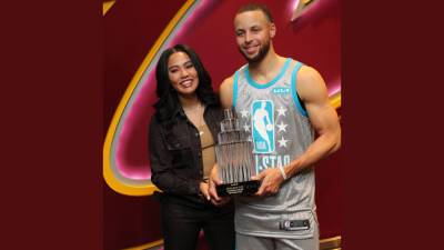 Curry wins MVP with 16 threes in a 50-point all-star performance
