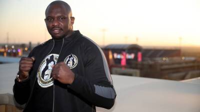 Dillian Whyte 'signs deal' hours before deadline to fight heavyweight champion Tyson Fury