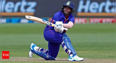 Mithali Raj - Amelia Kerr - Smriti Mandhana - Deepti, Richa, Meghana make gains in ICC ODI women's rankings - timesofindia.indiatimes.com - New Zealand - India