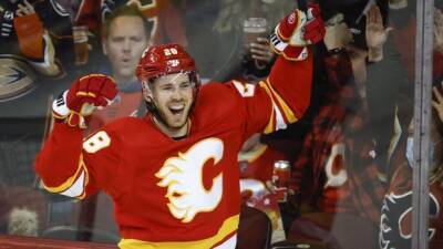 Morning Coffee: Flames match franchise win record