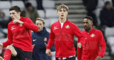 Burton Albion - Sunderland's match against Burton suspended by medical emergency - msn.com