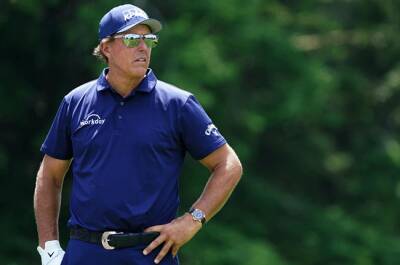 Mickelson apologises for PGA, Saudi remarks, loses sponsor