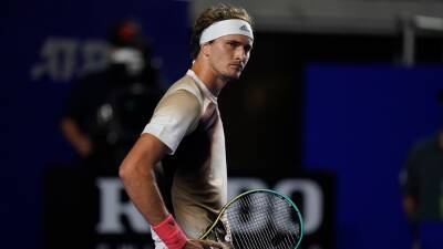 Alexander Zverev expelled from Mexican Open after hitting out at umpire’s chair
