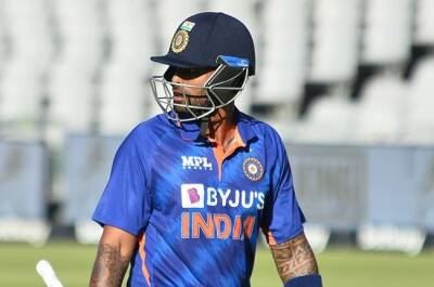 India's Yadav, Chahar out of Sri Lanka T20s