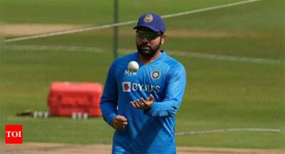 Rohit Sharma - Yash Dhull - Shreyas Iyer - Keep scoring runs in Ranji Trophy and opportunities will follow: Rohit Sharma tells India aspirants - timesofindia.indiatimes.com - India - Sri Lanka -  Mumbai