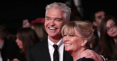 Phillip Schofield - Holly Willoughby - Lorraine Kelly - Phillip Schofield sent sweet gift from wife Steph and daughters to ITV This Morning after rare TV appearance - manchestereveningnews.co.uk