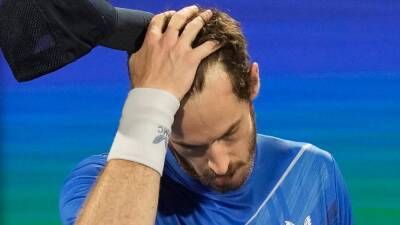 Andy Murray beaten by young Italian Jannik Sinner at Dubai Tennis Championships