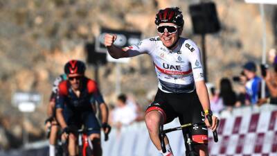 UAE Tour 2022 – Tadej Pogacar stars on Stage 4 to seize overall lead, Mark Cavendish crashes on speed bump
