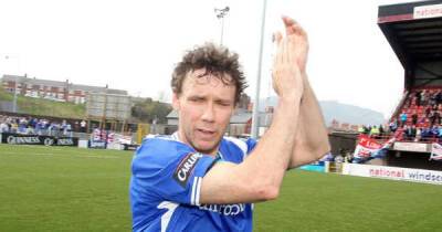 Ex-Linfield defender in brilliant tribute to birthday boy Noel Bailie - msn.com - Ireland - county Antrim - county Windsor - county Park