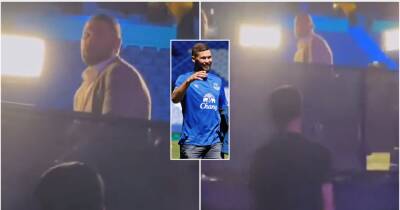 Tony Bellew - Tony Bellew hits back at Liverpool fan who taunted him about Everton - givemesport.com - Manchester - Liverpool