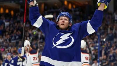 Connor Macdavid - Leon Draisaitl - Corey Perry - Andrei Vasilevskiy - Mike Smith - Jay Woodcroft - Steven Stamkos - Lightning offence outguns pair of goals for Oilers' McDavid; Perry pots No. 400 - cbc.ca - state Minnesota - county Bay