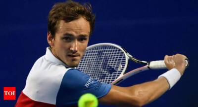 Daniil Medvedev dominates Pablo Andujar to reach last eight in Acapulco