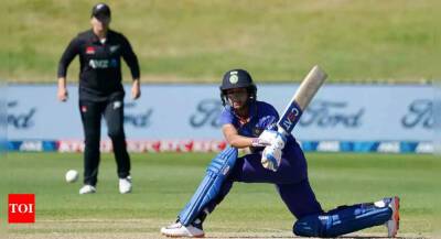 5th ODI: Harmanpreet Kaur gets much needed runs as India women win to avoid whitewash against New Zealand
