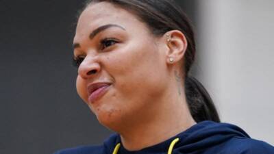 'Crazy' WNBA pay irks Sparks ace Cambage