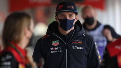 Max Verstappen - Lewis Hamilton - Michael Masi - Eduardo Freitas - Niels Wittich - F1 | Verstappen: "Han lanzado a Michael Masi debajo de un autobús" - en.as.com - Abu Dhabi