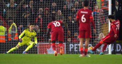 Liverpool put pressure on leaders Manchester City after easing past Leeds