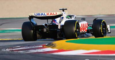 Sebastian Vettel - Mick Schumacher - Nikita Mazepin - Carl Bingham - Haas to drop Uralkali Russian branding for final day of F1 testing - msn.com - Russia - Ukraine -  Sochi