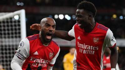 Arsenal 2-1 Wolverhampton Wanderers: Late own goal from visiting goalkeeper Jose Sa gives hosts dramatic win