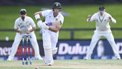 Erwee grabs half-century for solid Proteas