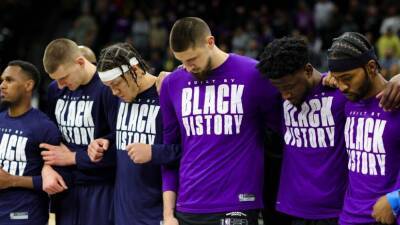Sacramento Kings, Denver Nuggets lock arms in solidarity with Alex Len, Ukraine