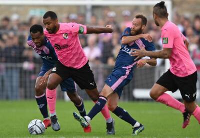 Dartford midfielder Keiran Murtagh says team spirit will be key as Darts play catch-up in National League South promotion race