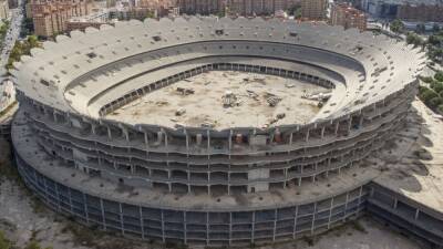 valencia cf | El Valencia tramita la solicitud de licencias para poder reanudar la obra del estadio