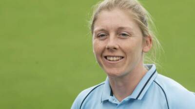 Heather Knight - Amy Jones - Danni Wyatt - Women's World Cup 'unlikely to be Covid-free', says Heather Knight - bbc.com - Australia - South Africa - New Zealand - Bangladesh - county Hamilton -  Lincoln