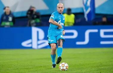 Volodymyr Zelensky - Zenit Dropped Ukrainian Defender Yaroslav Rakitskiy After Speaking Out Against Ongoing Russian Invasion - sportbible.com - Russia - Manchester - Ukraine - Spain