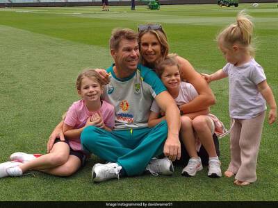 David Warner Posts Emotional Message For Family Before Leaving For Pakistan Tour