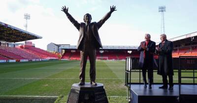 Sir Alex Ferguson statue unveiled as Aberdeen honour legendary Manchester United manager