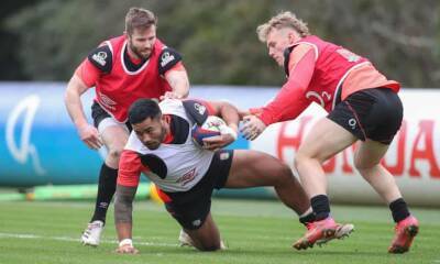 Eddie Jones - Manu Tuilagi - Alex Sanderson - Richard Cockerill - England say Manu Tuilagi was ‘managed appropriately’ despite injury setback - theguardian.com - South Africa -  Sanderson