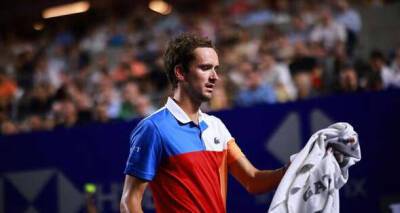 Novak Djokovic to end Daniil Medvedev's reign already after Rafa Nadal lends helping hand