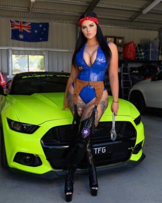 Del automovilismo a ganar 10.000 euros al día en OnlyFans: la nueva vida de Renee Gracie - en.as.com - Australia